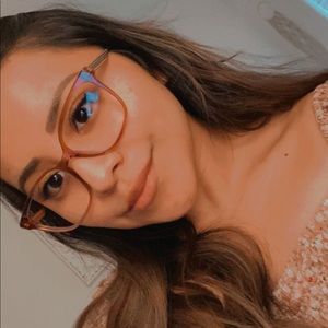 Meet your Posher, Jeny